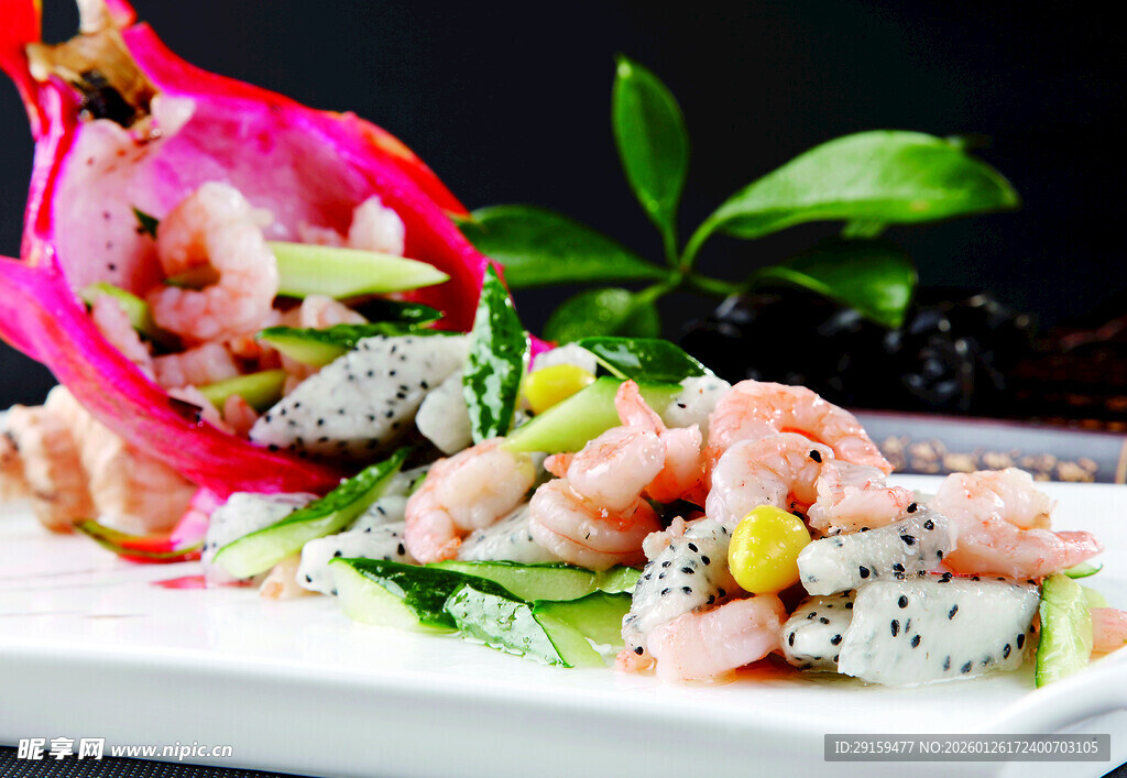 火龙果虾仁沙拉拼盘