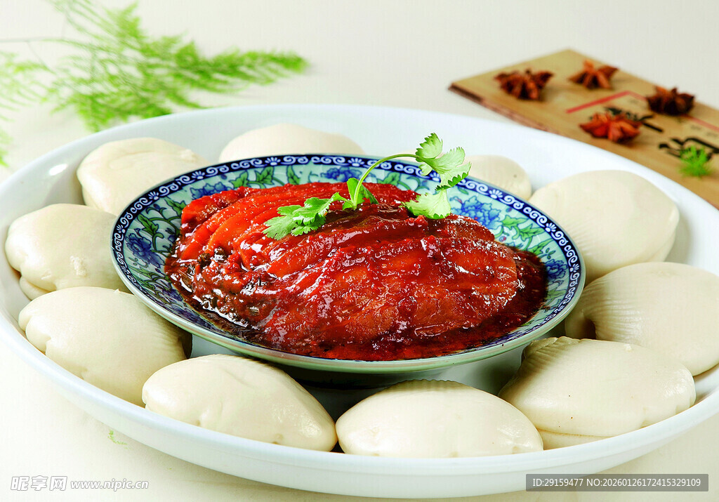 酱肉包配蘸酱