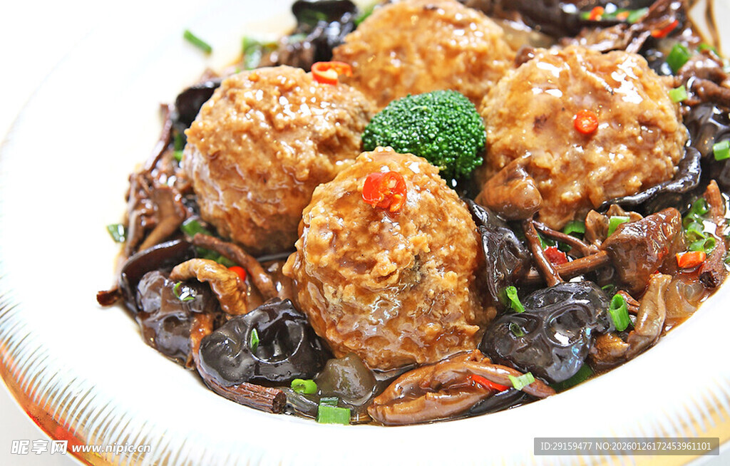 美味红烧狮子头菜品