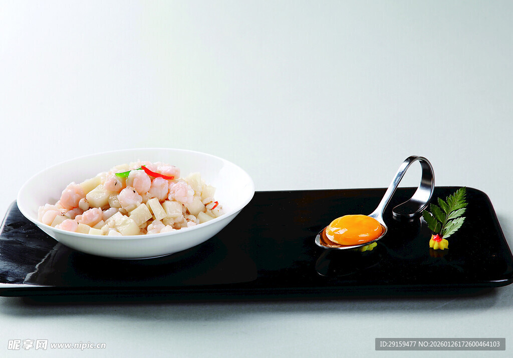 精致虾仁摆盘美食