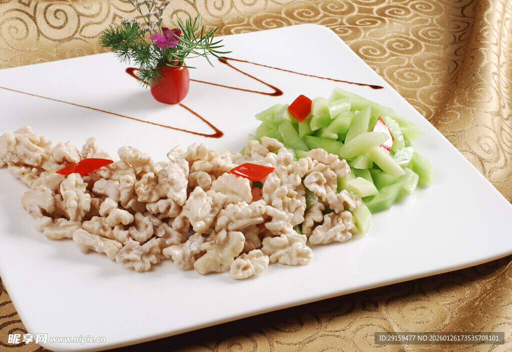 精致凉拌肉丝摆盘