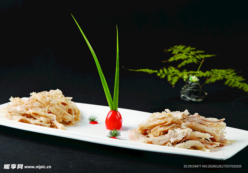 精致凉拌海蜇丝摆盘