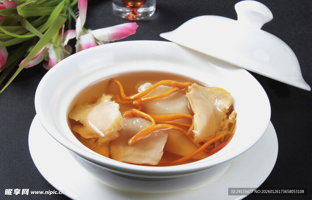 美味滋补的菌菇汤