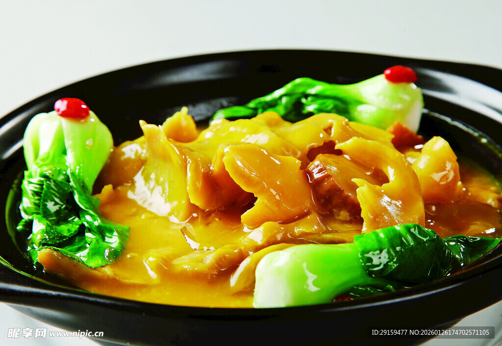 黄焖蹄筋配青菜