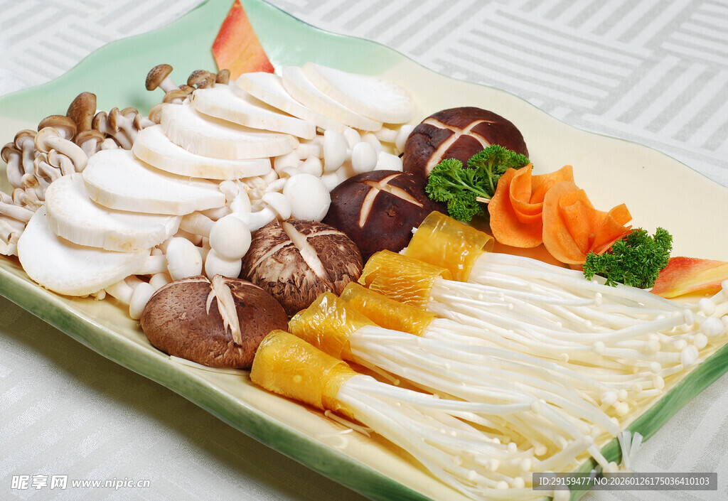 多样菌菇拼盘