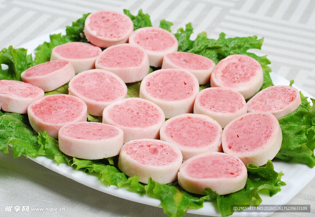 摆盘精致的双色肉卷