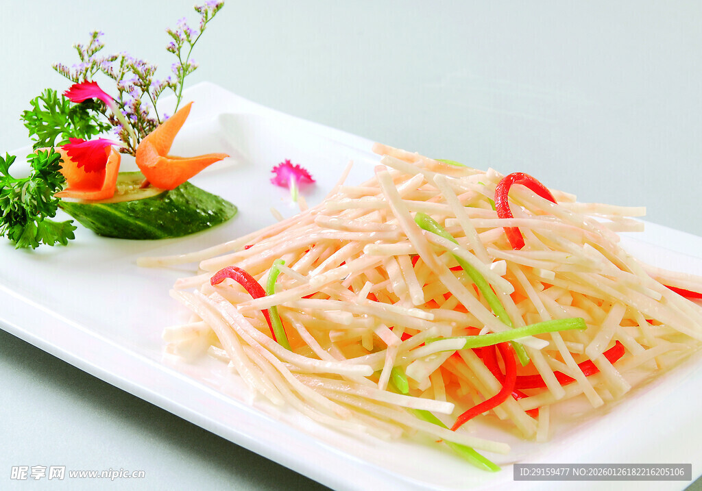 凉拌金针菇摆盘精致