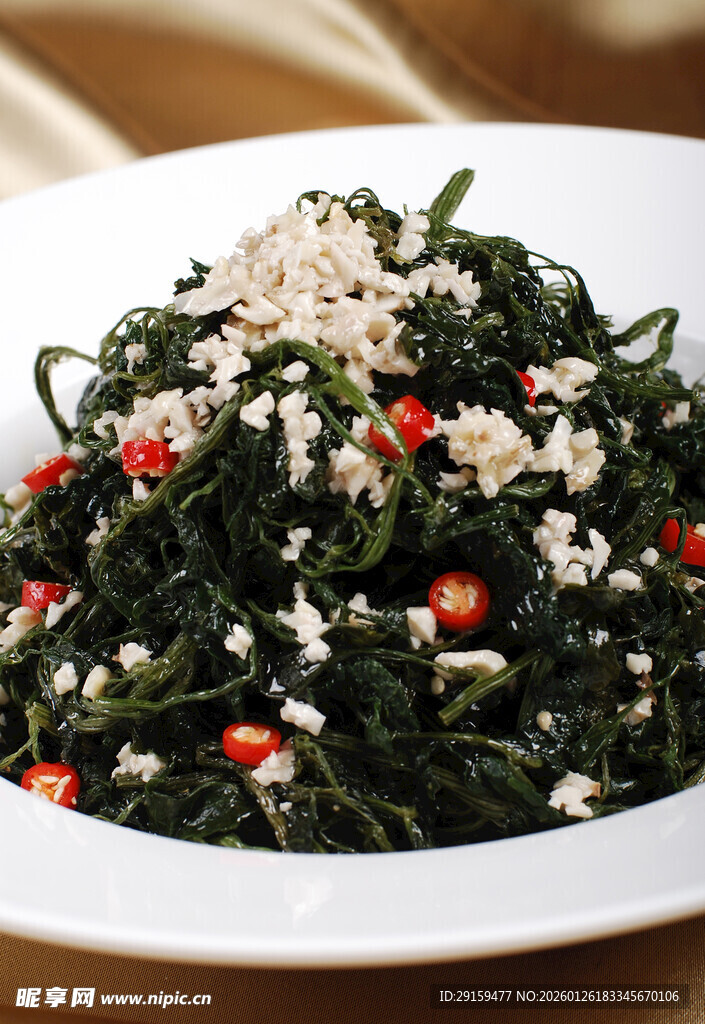 凉拌紫菜配红椒与碎末