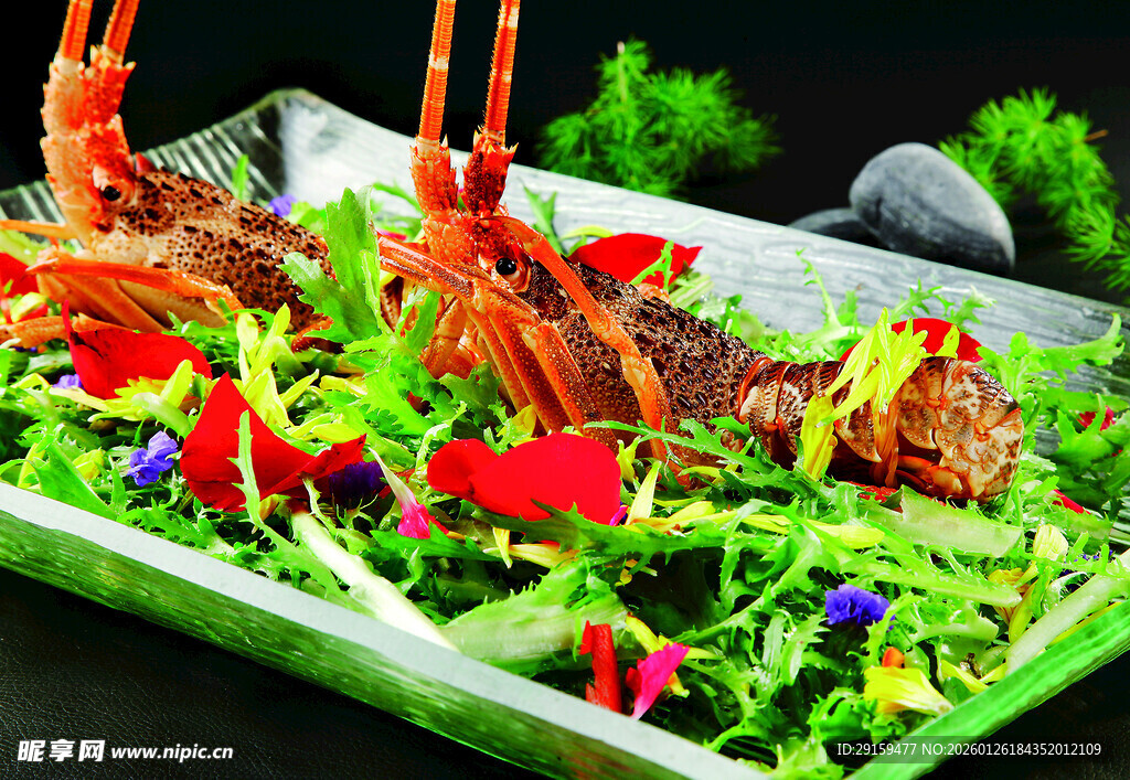 美味龙虾沙拉拼盘