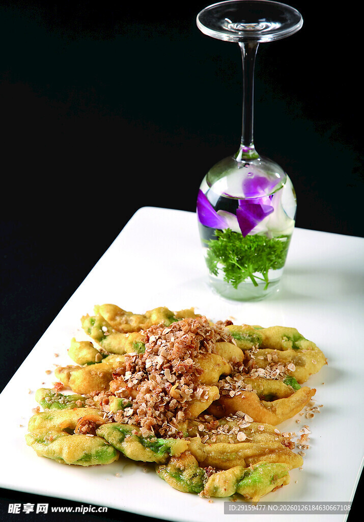 精致摆盘的美味意面