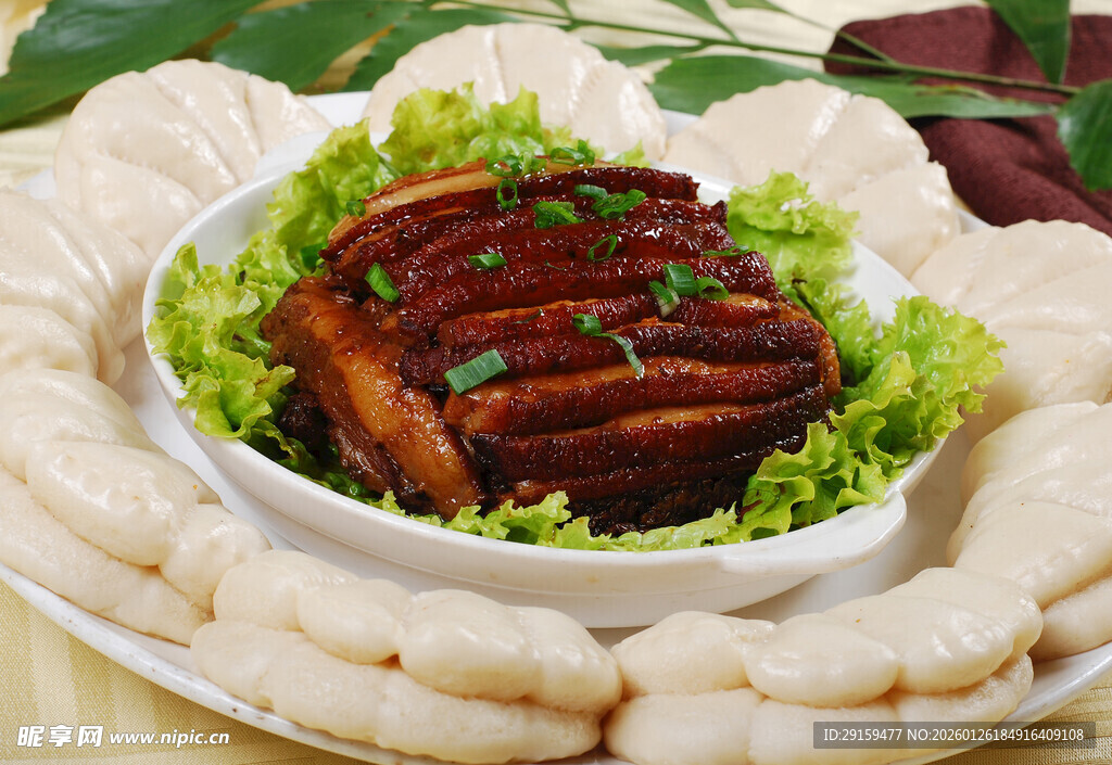 荷叶饼夹梅菜扣肉