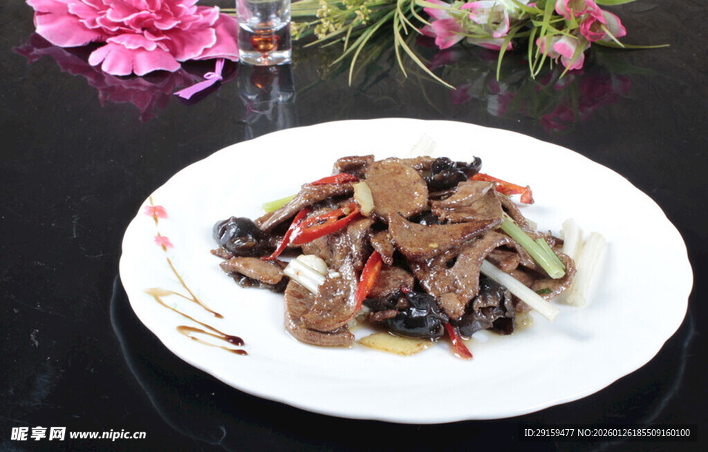 香煎牛肉配时蔬