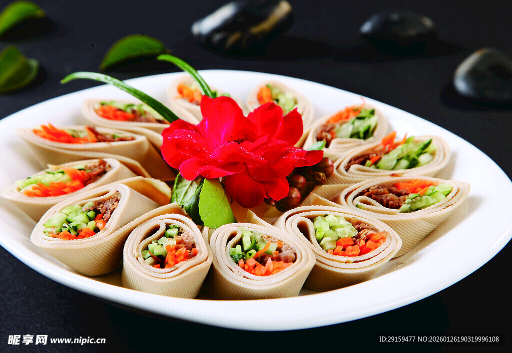 精美蔬菜卷摆盘