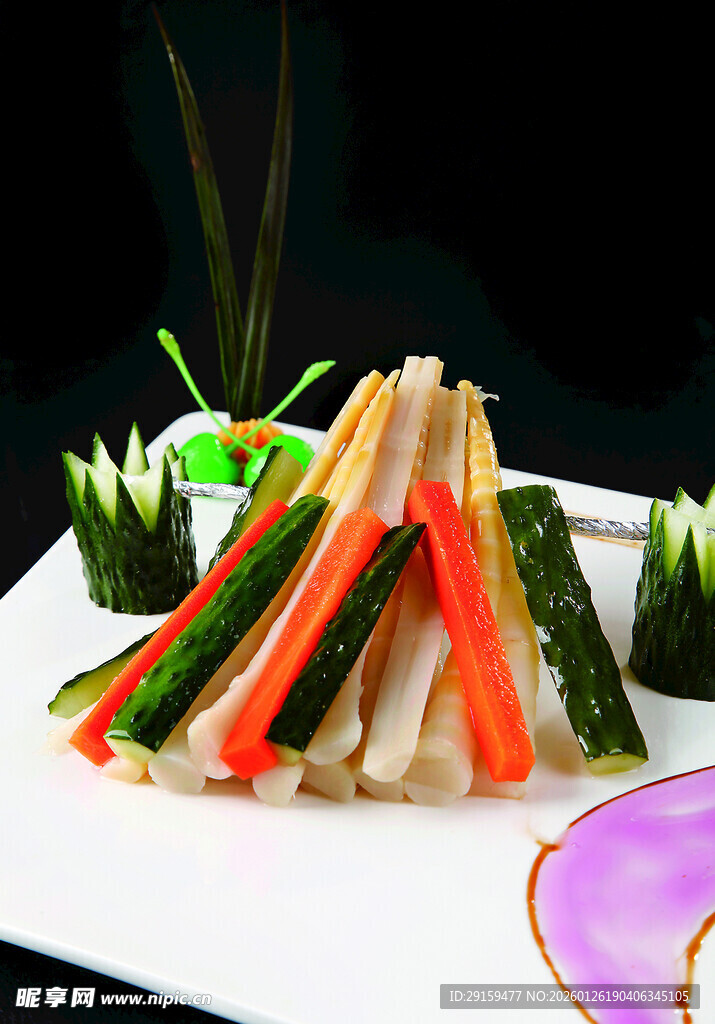 多彩蔬菜拼盘
