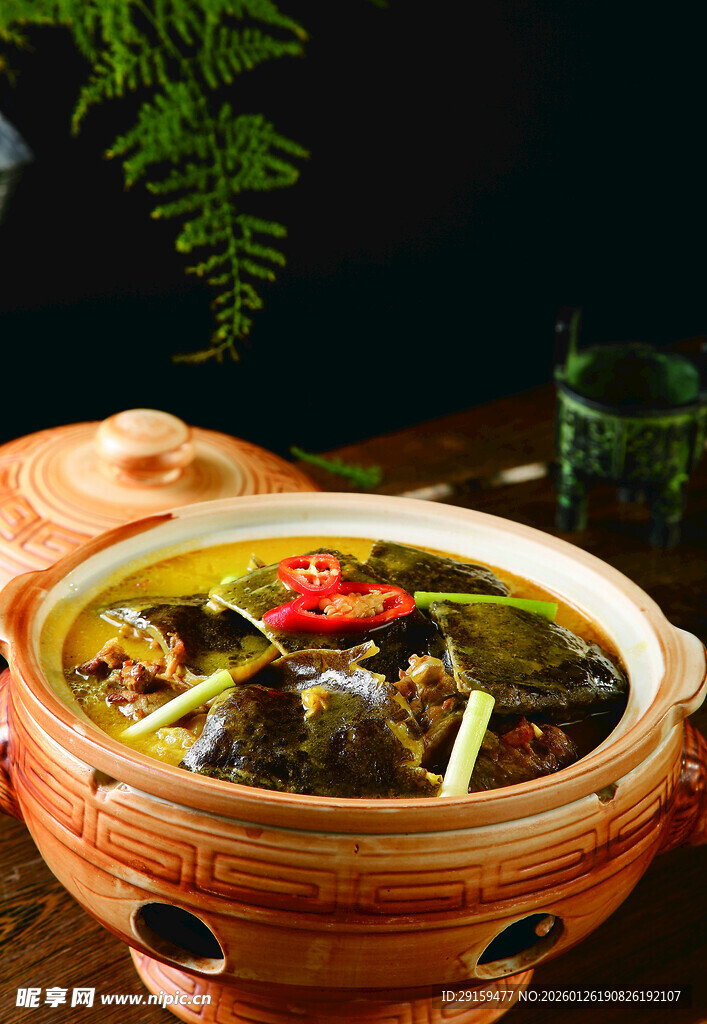 美味瓦罐甲鱼汤