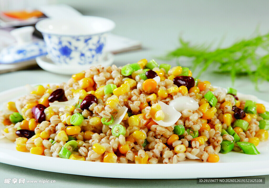 五彩时蔬炒杂粮饭