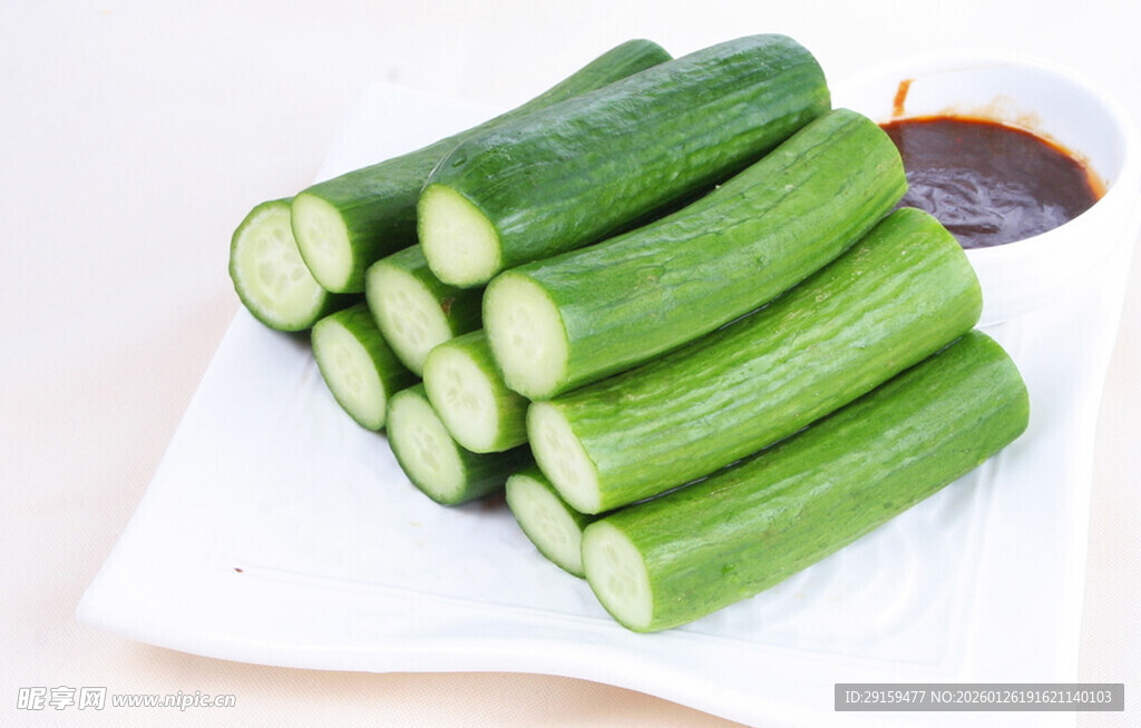 清爽黄瓜蘸酱