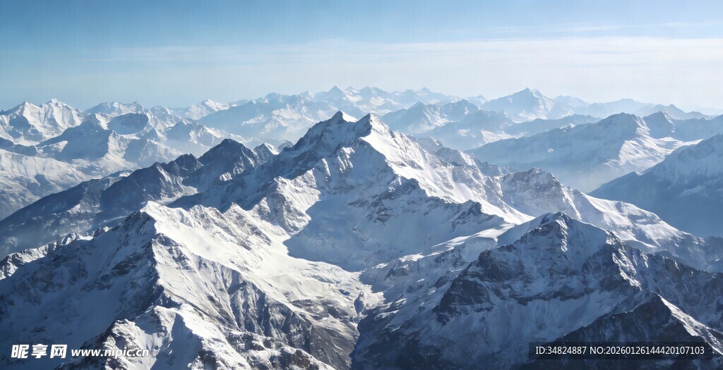 壮丽雪山景观