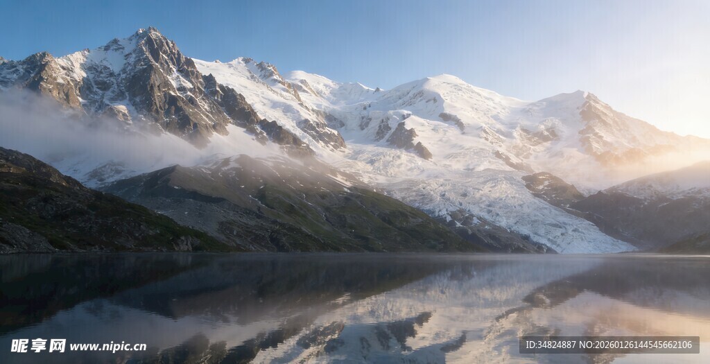 雪山湖泊壮丽自然景观