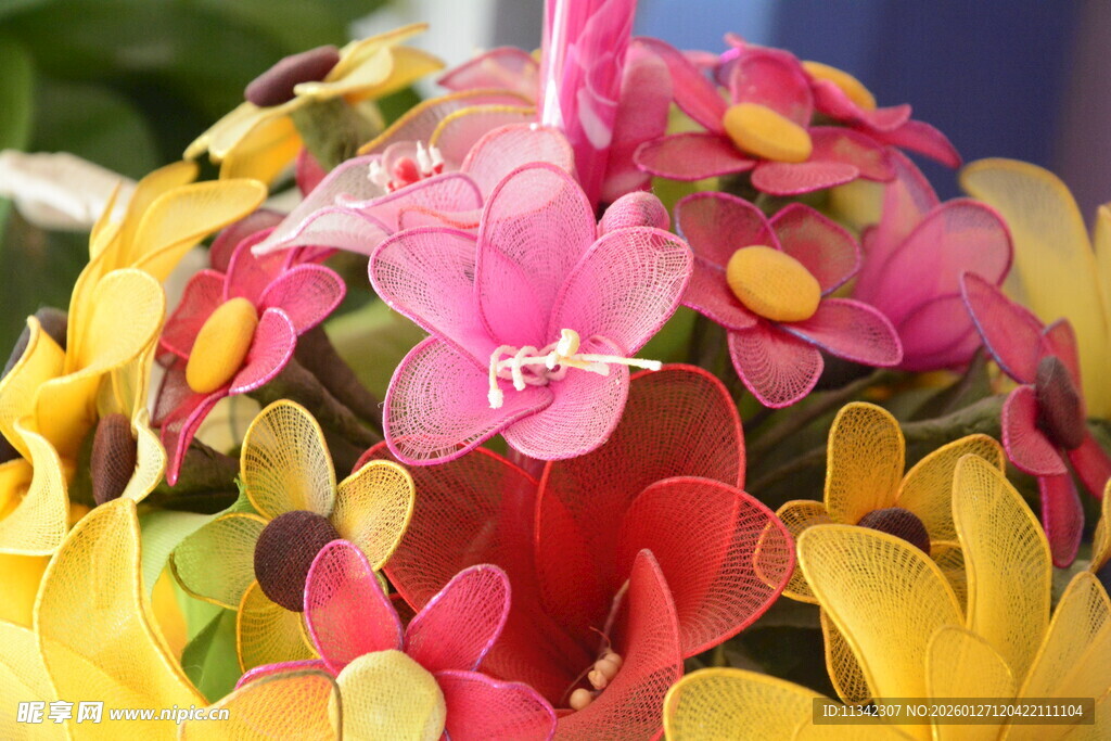 多彩花卉装饰球