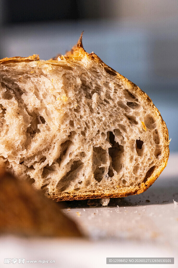 美味孔洞面包特写