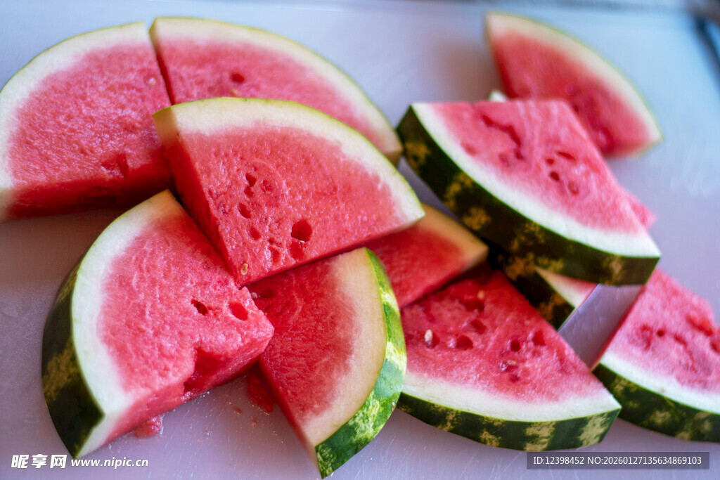 新鲜切块西瓜诱人呈现