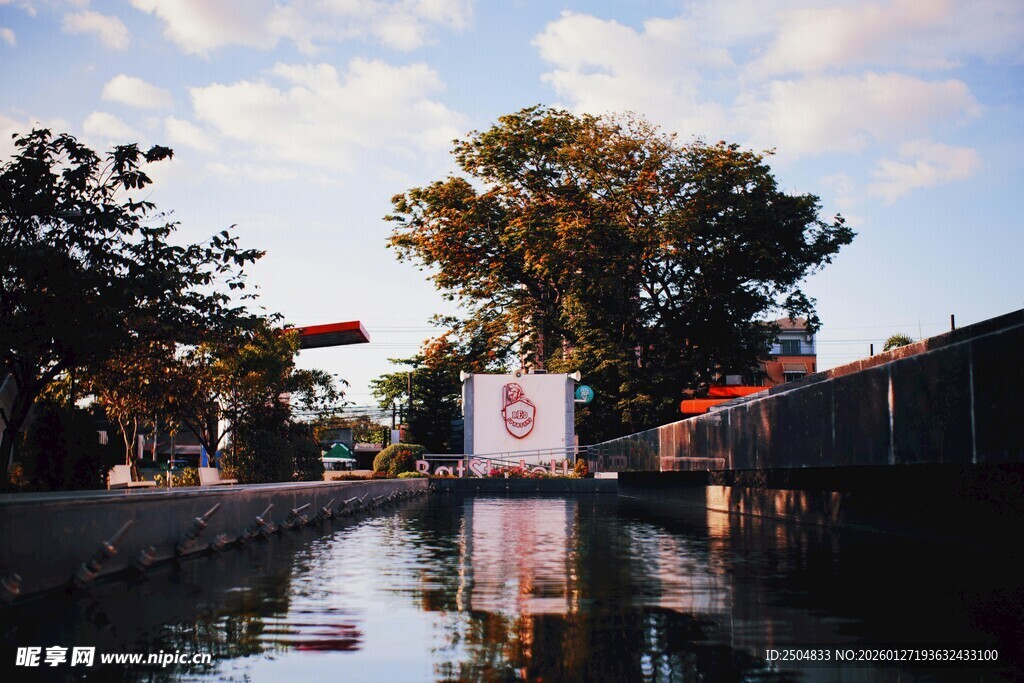 河畔风光 静谧水巷景致