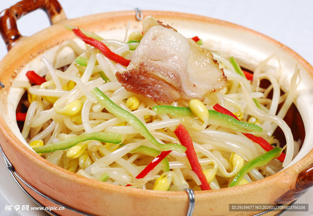 砂锅豆芽五花肉美食