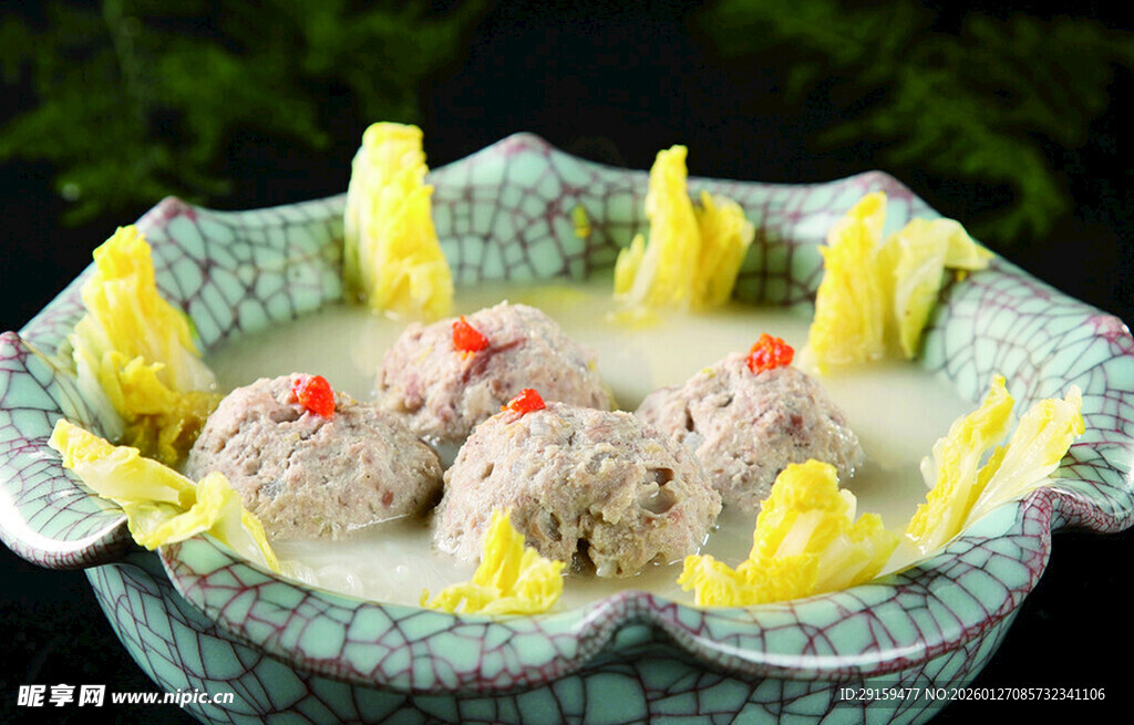 菠萝酿肉丸美食展示
