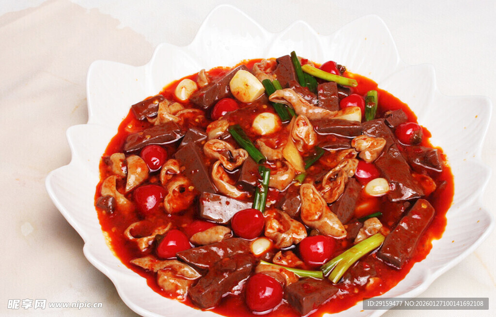 香辣美味的特色红烧菜肴