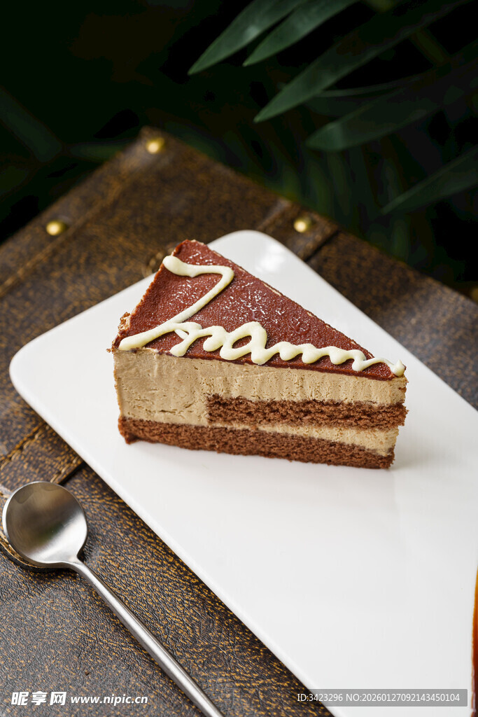 美味提拉米苏蛋糕展示