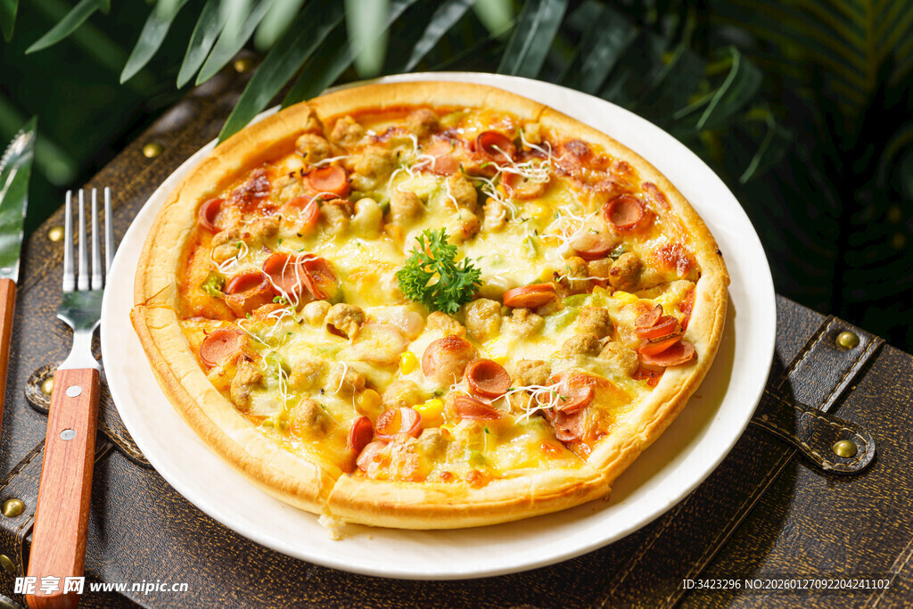 美味香肠披萨诱人呈现