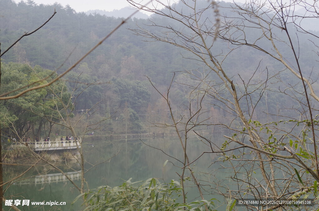 衡山山林湖畔美景