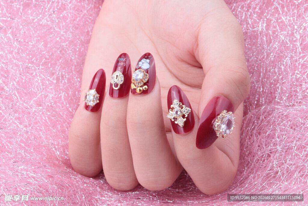 精致花朵美甲展示