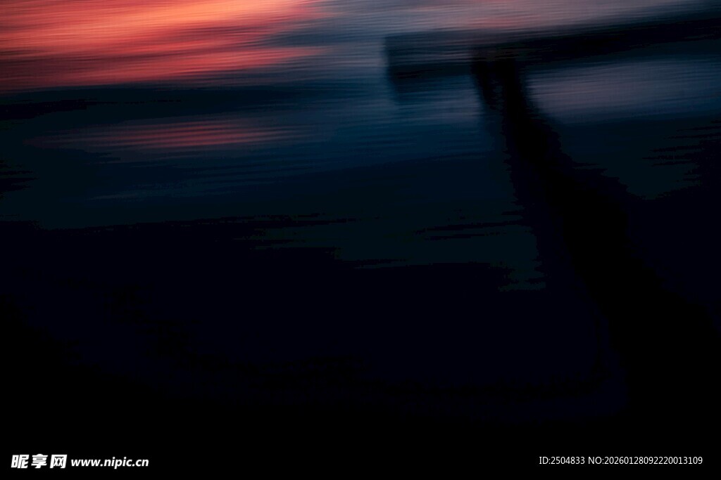 日落时分朦胧景象