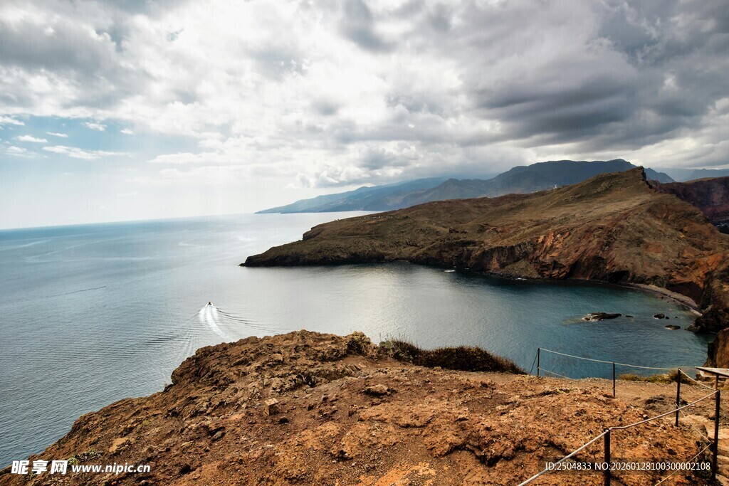 海岸风光 山海云景如画