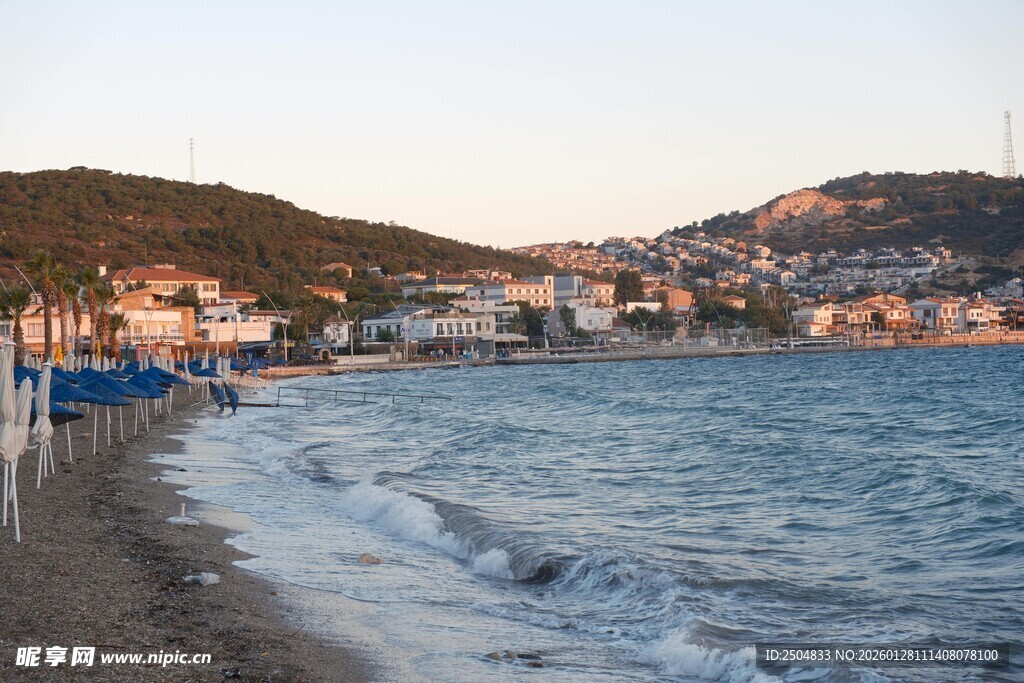 海滨小镇黄昏美景