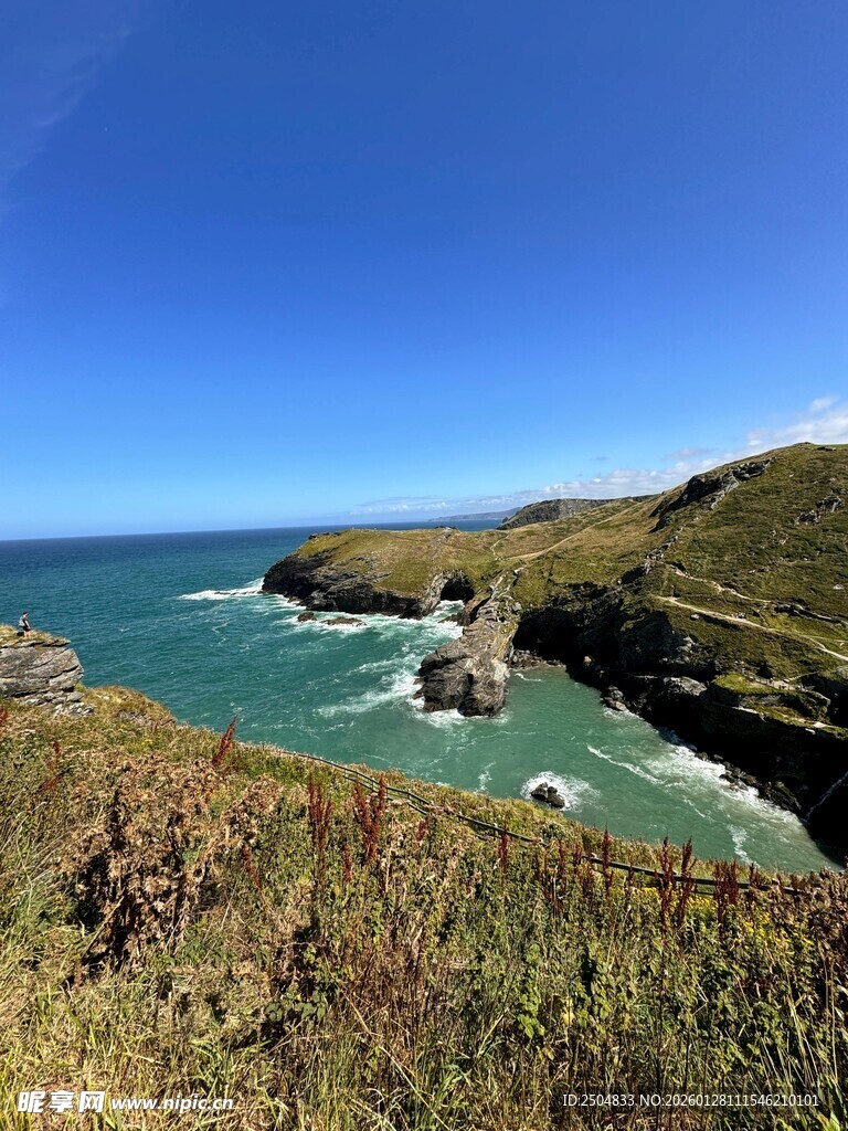 海岸风光 碧海蓝天绿草