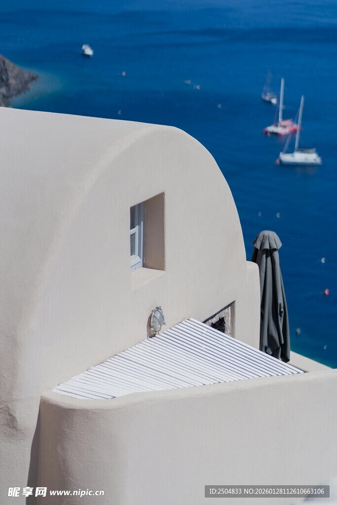 圣托里尼白色建筑海景