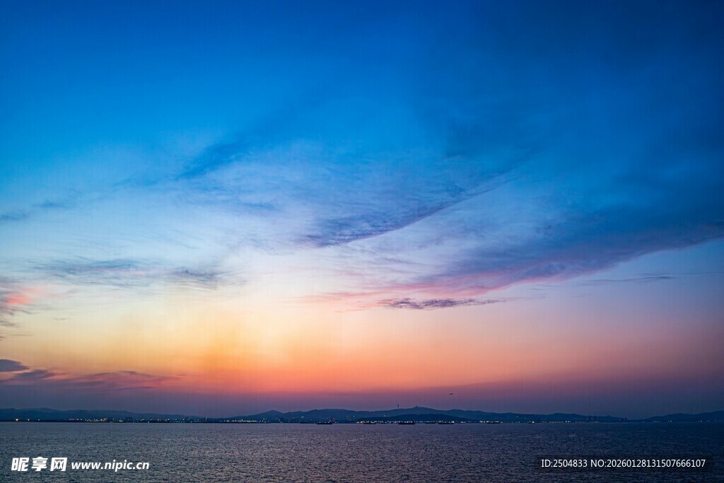 海边绚丽晚霞天际美景