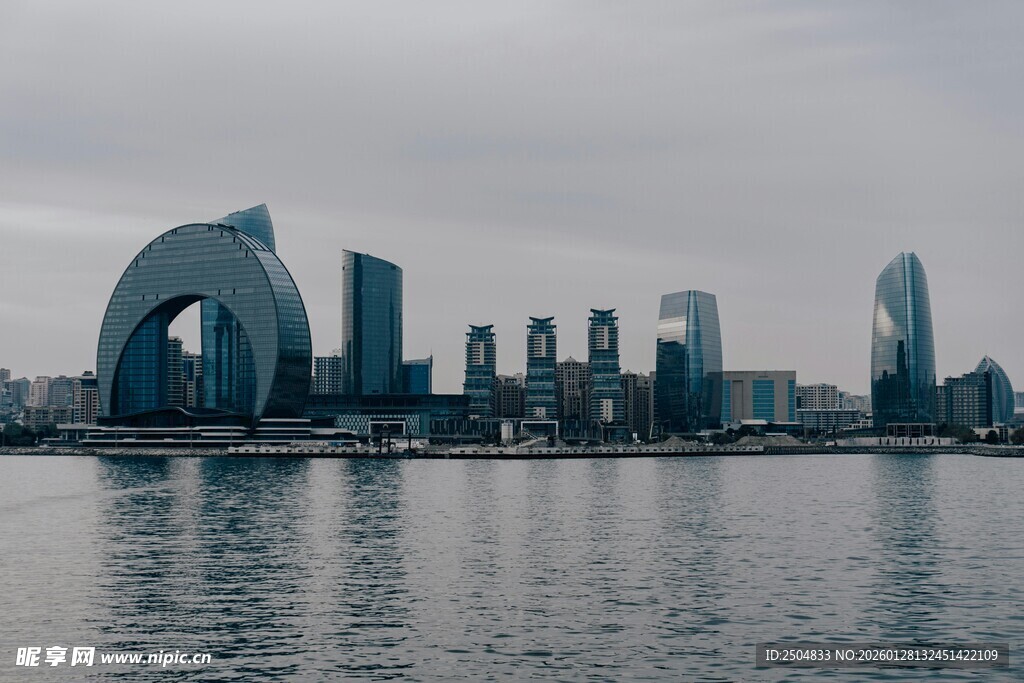 海滨城市现代建筑景观