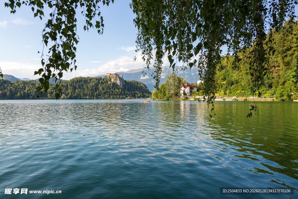 宁静湖畔风光摄影图__山水风景_自然景观_摄影图库_昵图网