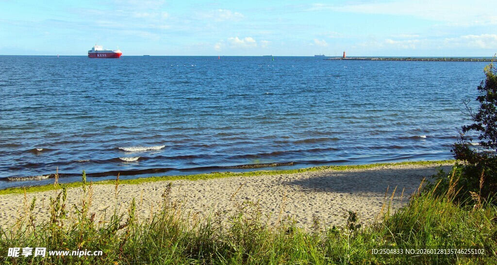 海边美景 宁静的蓝色海域
