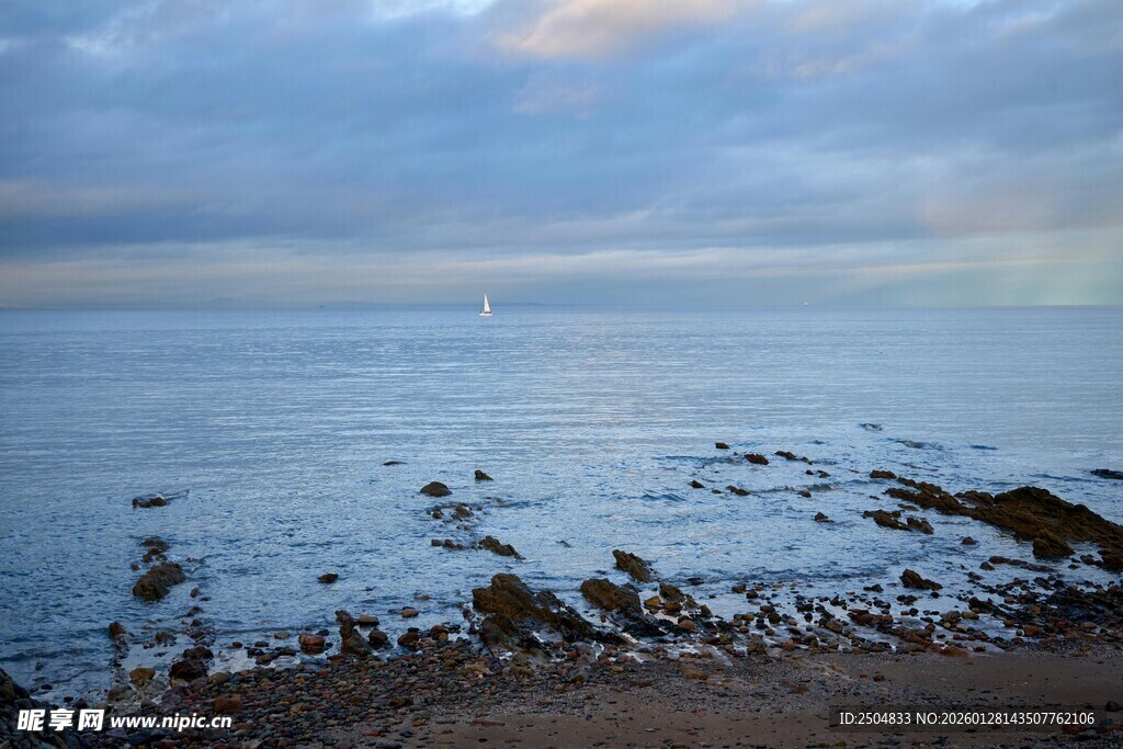 海边黄昏景色