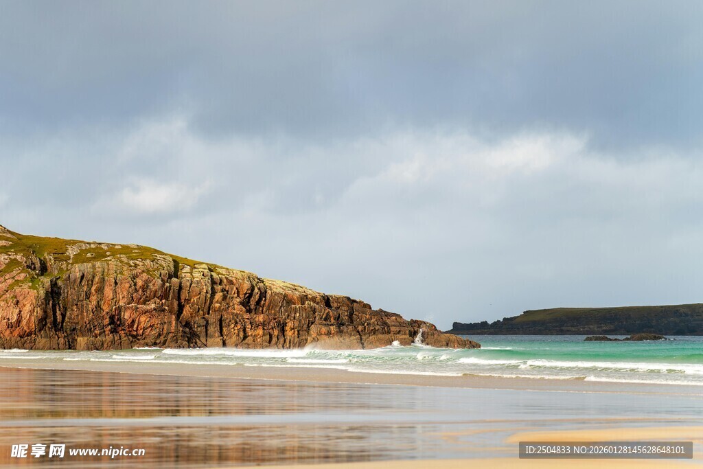 海岸风光 海浪拍击岩石