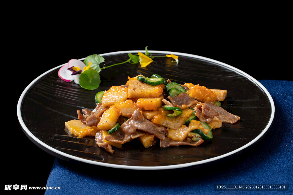 美味牛肉配时蔬