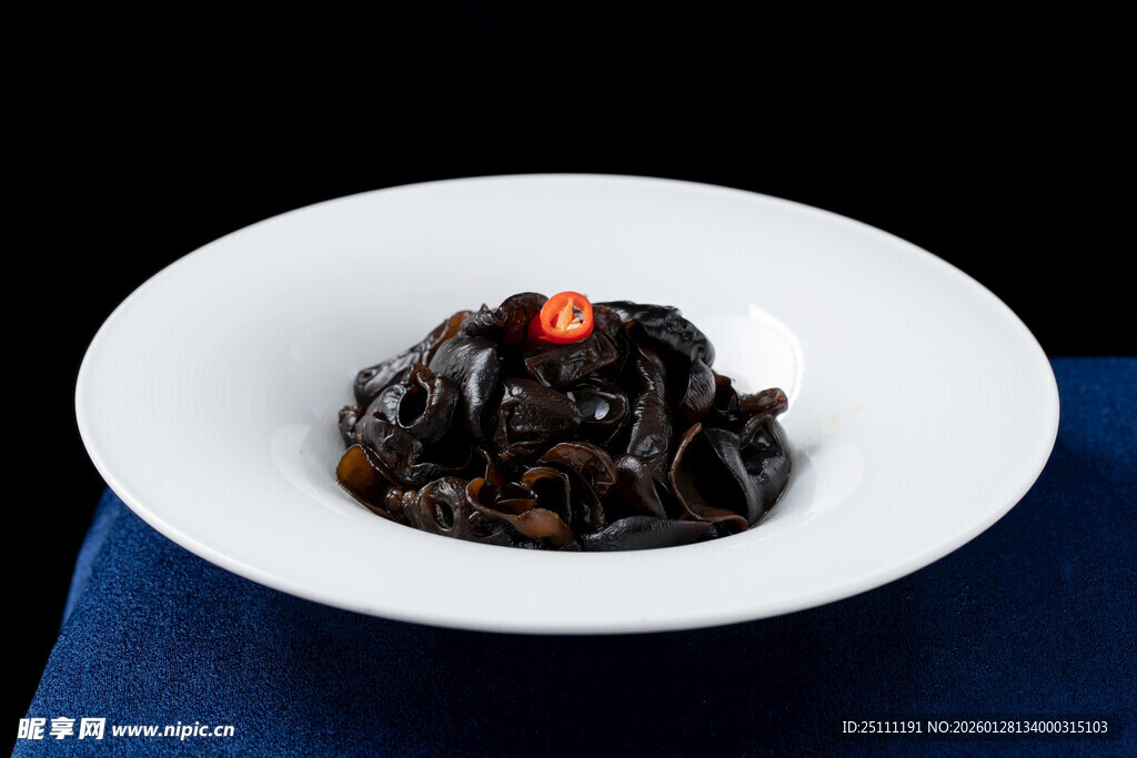 精致碗中黑木耳