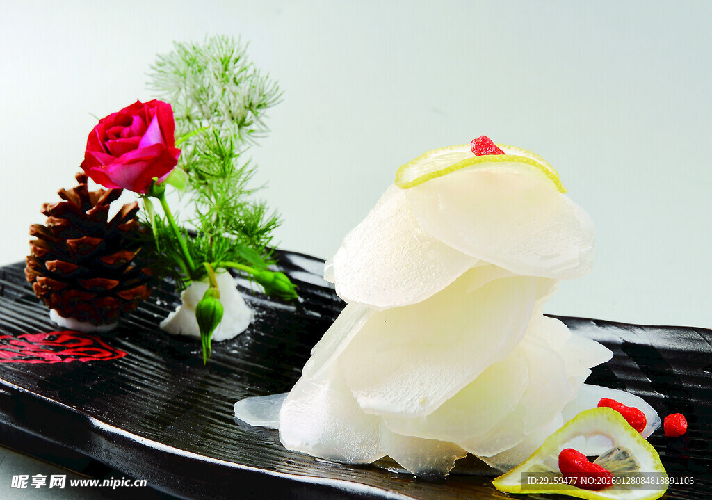 精致雕花萝卜摆盘