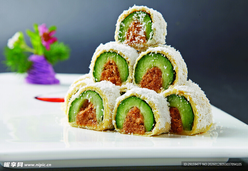 翡翠鸡肉寿司卷