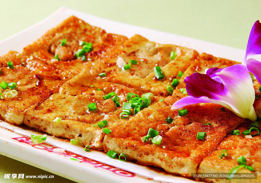 香煎豆腐摆盘精致